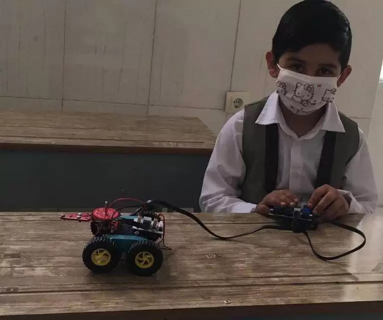 کلاس رباتیک در یزد